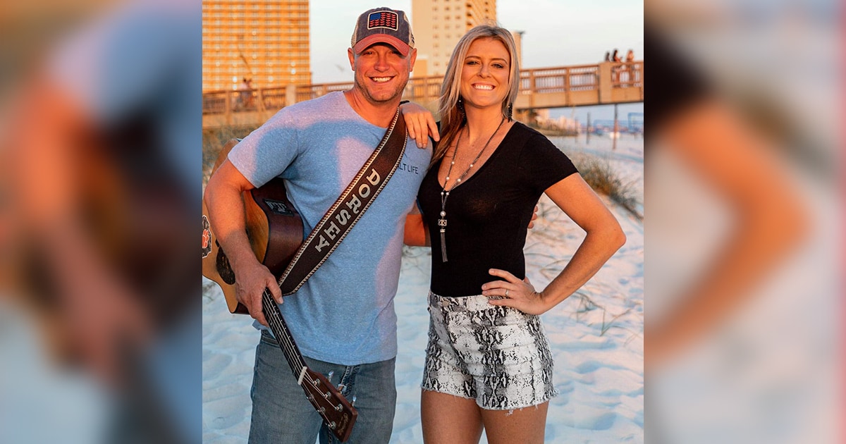 Derrick and Nicole LIVE at Sharky's in Panama City Beach